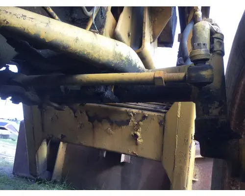 International 2504 Equip Axle