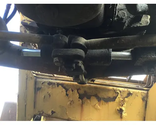 International 2504 Equip Axle