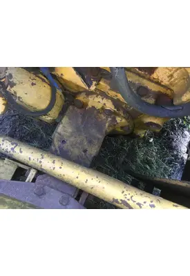 International 2504 Equip Axle