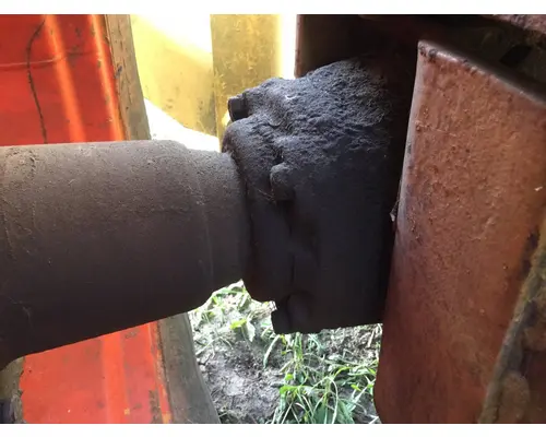 International 2504 Equip Axle