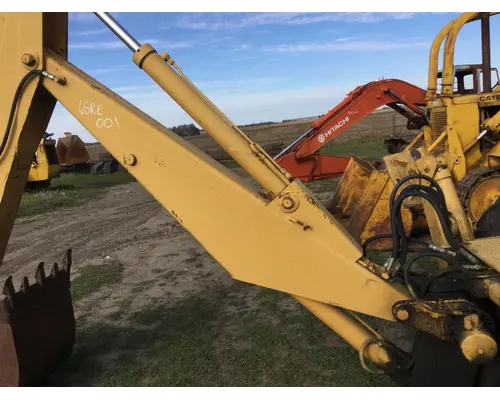 International 2504 Equip Boom