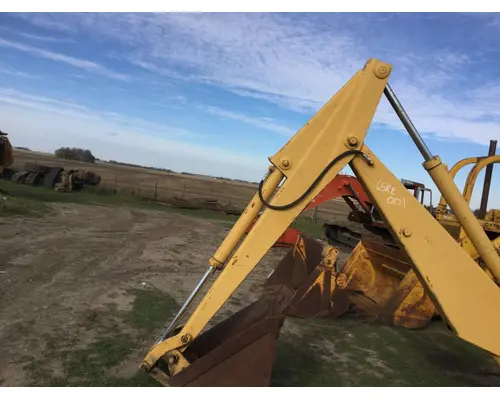 International 2504 Equip Boom