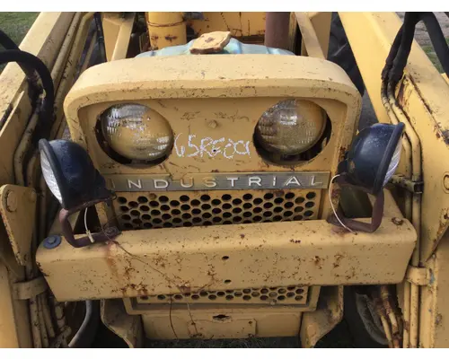 International 2504 Equip Grille