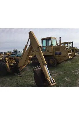 International 2504 Equip Hydraulic Cylinder