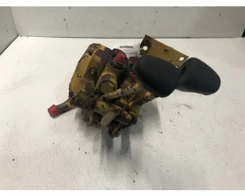 International 2504 Equip Hydraulic Valve
