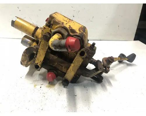 International 2504 Equip Hydraulic Valve