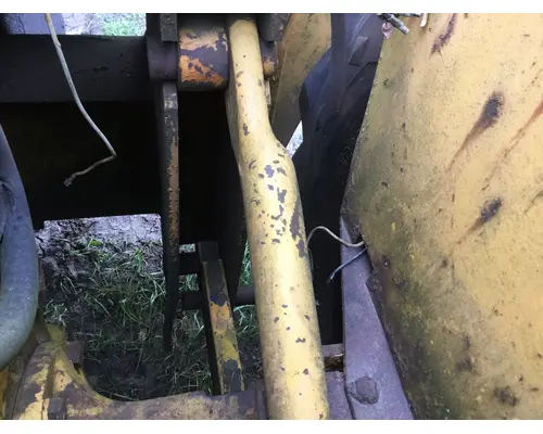 International 2504 Equip Linkage
