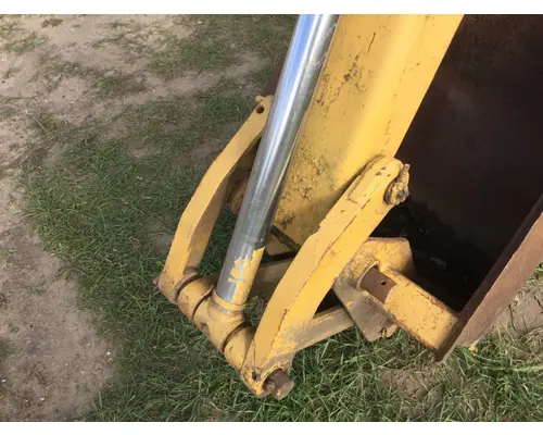 International 2504 Equip Linkage