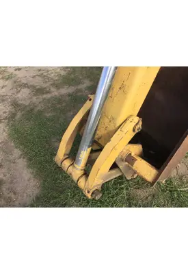 International 2504 Equip Linkage