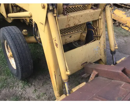 International 2504 Equip Loader Arm
