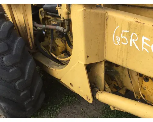 International 2504 Equip Loader Arm