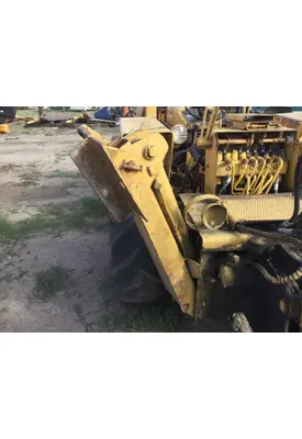 International 2504 Equip Outrigger