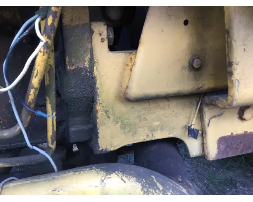 International 2504 Equip Pump Mount  Coupler