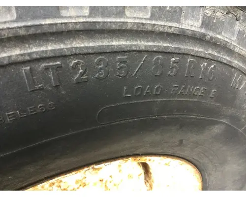 International 2504 Equip Tire and Rim