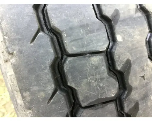 International 2504 Equip Tire and Rim