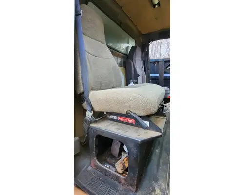 Seat, Front International 2554 Complete Recycling Group LLC