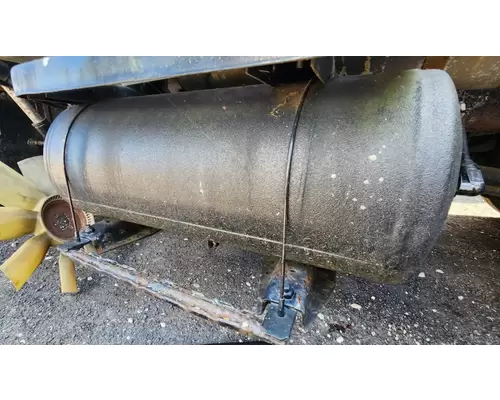 International 2574 Air Tank