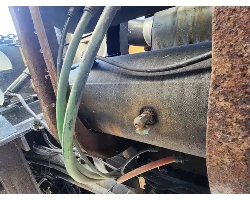 International 2574 Air Tank