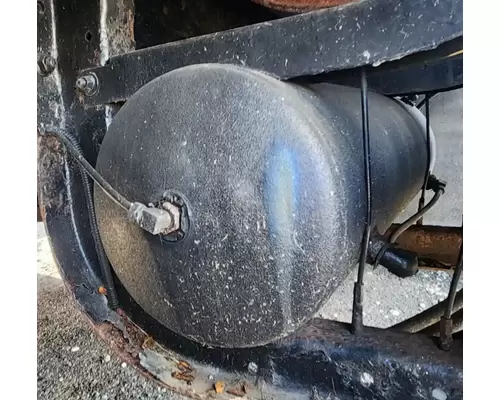 International 2574 Air Tank