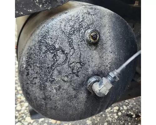 International 2574 Air Tank