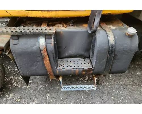 International 2574 Fuel Tank