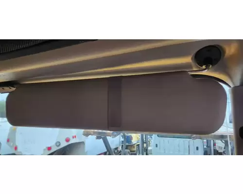 International 2574 Sun Visor (External)