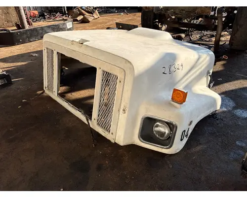 Hood INTERNATIONAL 2600 American Truck Parts,inc