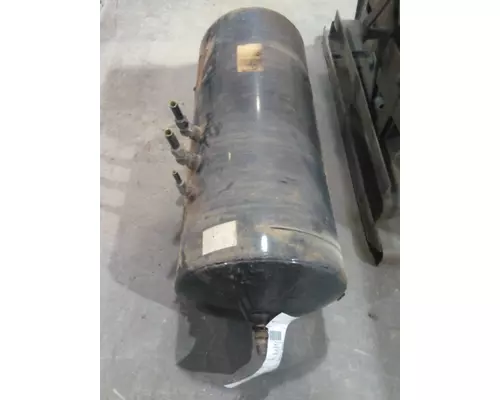 Air Tank INTERNATIONAL 2674 LKQ Thompson Motors - Wykoff