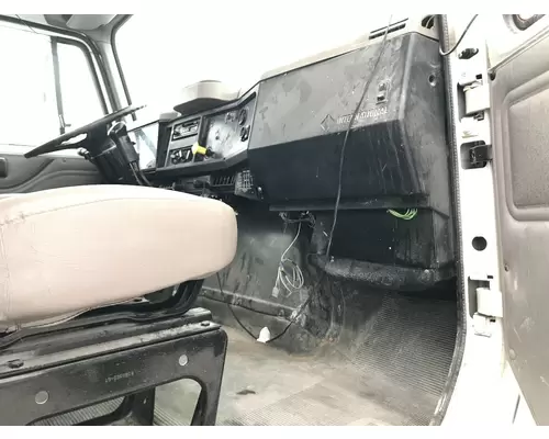 International 2674 Dash Assembly