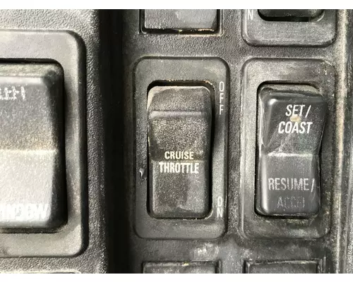 International 2674 Dash Panel