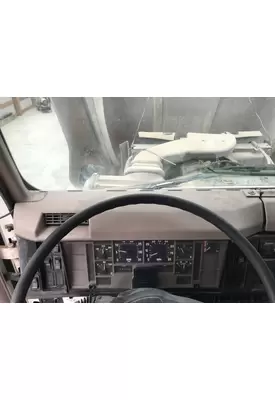 International 2674 Dash Panel