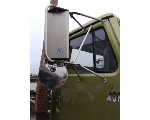 Mirror (Side View) INTERNATIONAL 2674 LKQ Thompson Motors - Wykoff