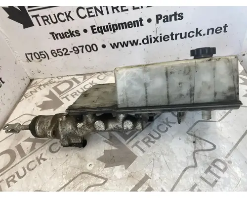 International 3000IC Brake Master Cylinder