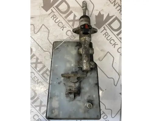 International 3000IC Brake Master Cylinder