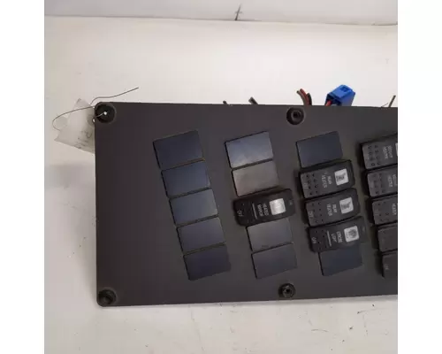 International 3000IC DashConsole Switch