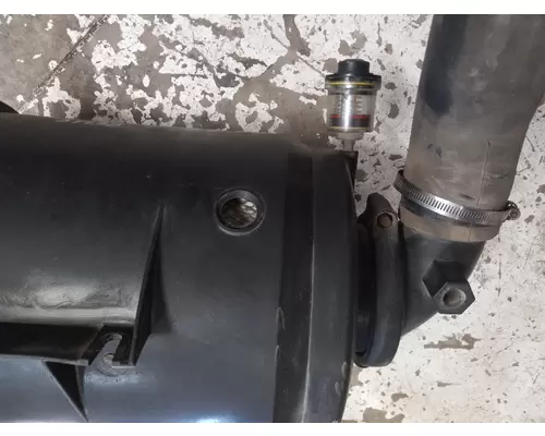 International 3800 SCHOOL BUS Air Cleaner