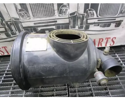 Air Cleaner International 3800 SCHOOL BUS Machinery And Truck Parts