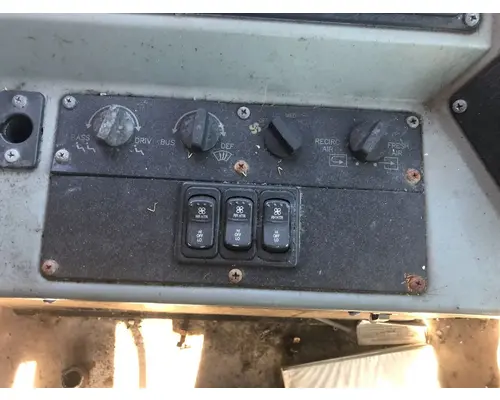 International 3800 Cab Misc. Interior Parts