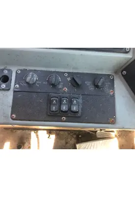 International 3800 Cab Misc. Interior Parts
