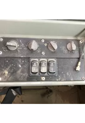 International 3800 Cab Misc. Interior Parts