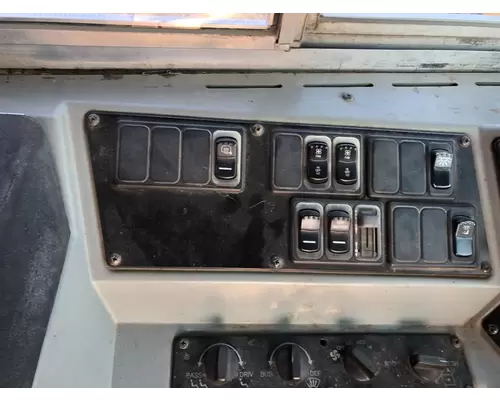 International 3800 Dash Assembly