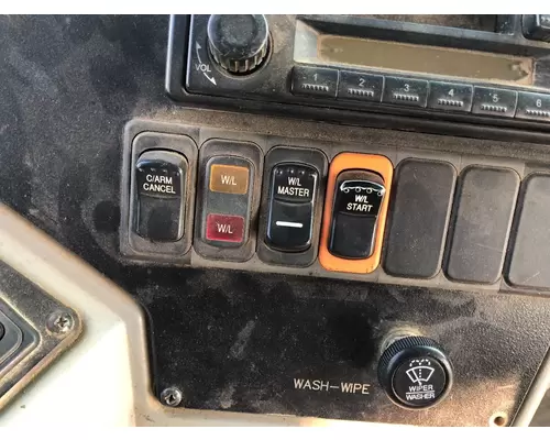 International 3800 Dash Assembly