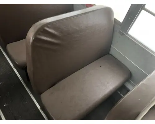 Seat, Front International 3800 Vander Haags Inc Sp