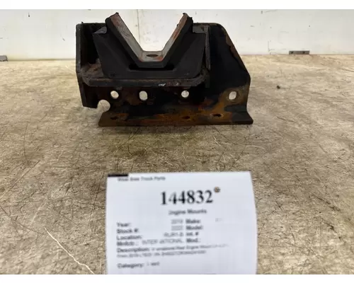 Engine Mounts INTERNATIONAL 4056601C3 West Side Truck Parts
