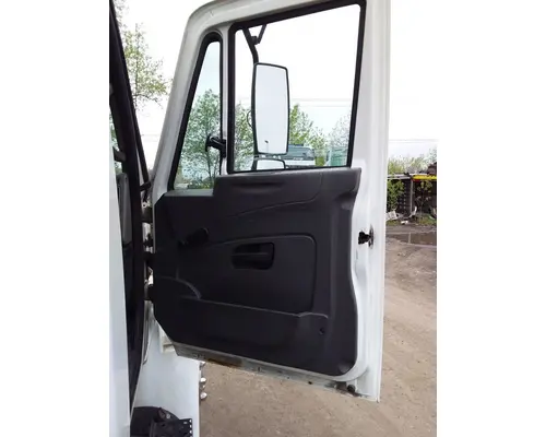 International 4100 Cab