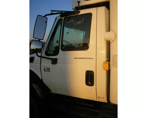 Cab INTERNATIONAL 4200 Dales Truck Parts, Inc.