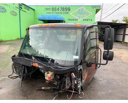 Cab INTERNATIONAL 4200 4-trucks Enterprises LLC