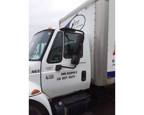 International 4200 Cab