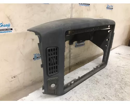 International 4200 Dash Assembly