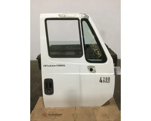 Door Assembly, Front INTERNATIONAL 4200 Rydemore Heavy Duty Truck Parts Inc